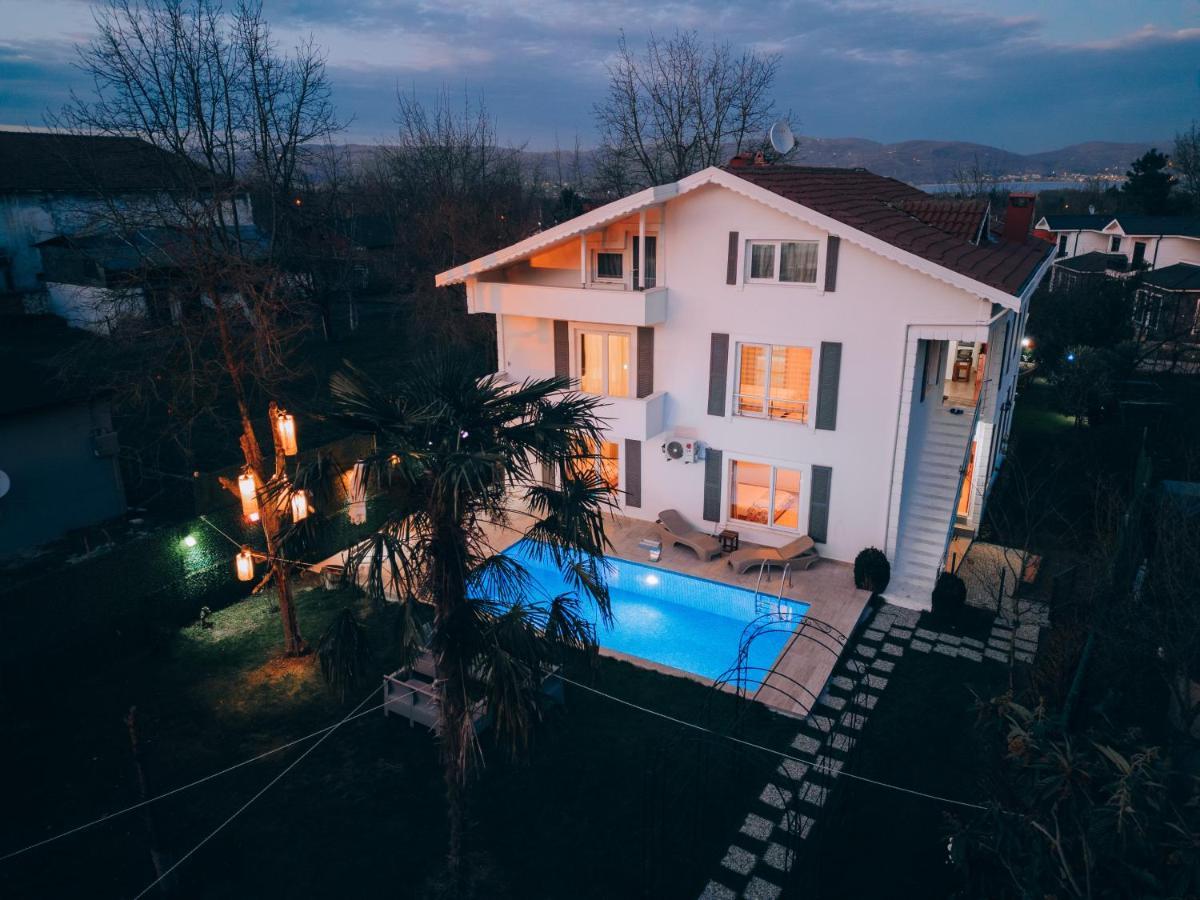 Villa Atlas Muhafazakar Havuzlu, Mustakil Genis Bahceli Sapanca Extérieur photo
