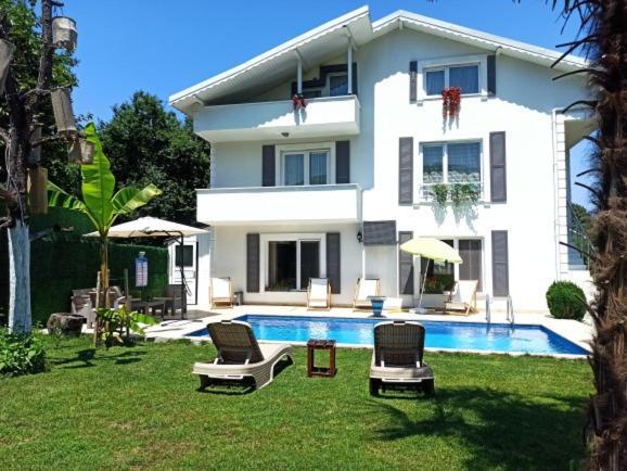 Villa Atlas Muhafazakar Havuzlu, Mustakil Genis Bahceli Sapanca Extérieur photo