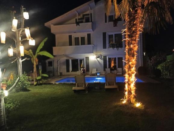 Villa Atlas Muhafazakar Havuzlu, Mustakil Genis Bahceli Sapanca Extérieur photo